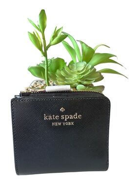 kate spade Black Saffiano Zip Card Wallet with ID Window